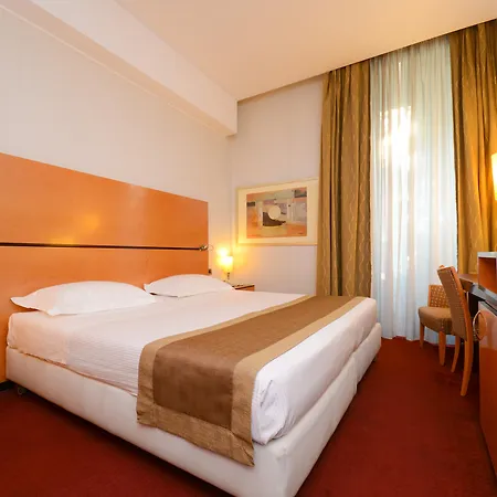 Ξενοδοχείο Igea 4*